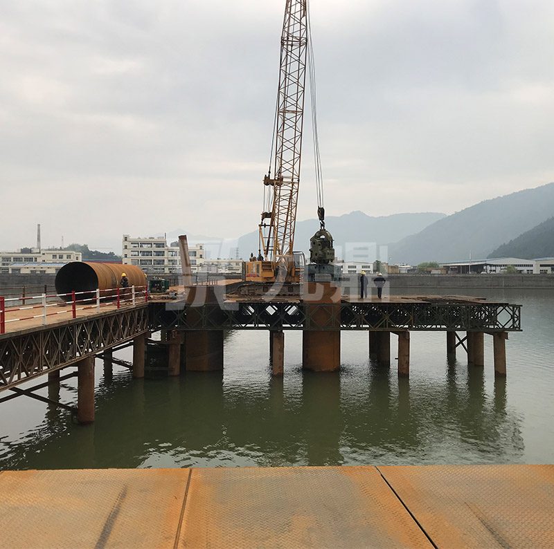   应急贝雷丝瓜视频黄片和固定贝雷丝瓜视频黄片具有构件少，重量轻，成本低的特点
